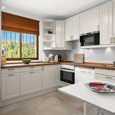 Lovely Penthouse Near Marina By Costarentals - Ref M15
