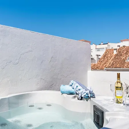 Lovely Penthouse Near Marina By Costarentals - Ref M15 Apartment